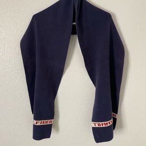 Vintage Tommy Hilfiger neck scarf